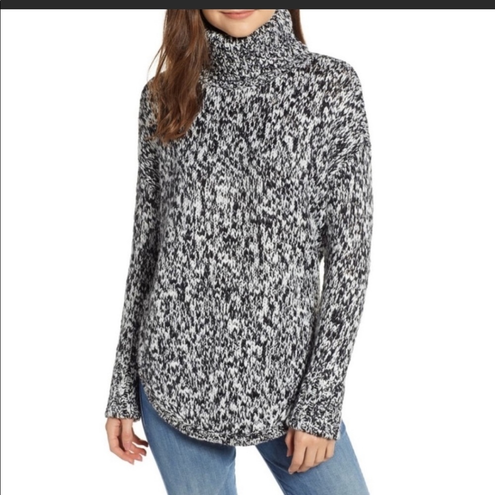 Treasure & Bond | Black & White Turtleneck Sweater | Size L